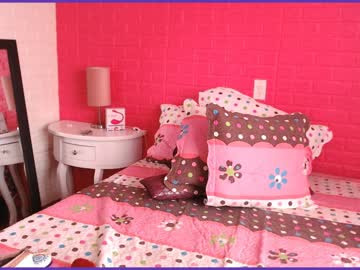 Nắc em Kana Momonogi xinh xắn hàng ngon