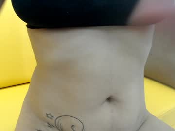 Sara Ichikawa nứng lồn và cậu bạn thân tinh ý