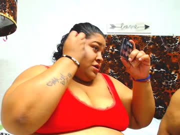 Bonnie Shai bú cu anh người yêu