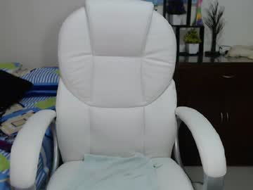 Chịch cô em Hàn Quốc rên lên rên xuống