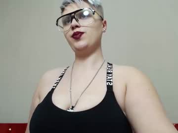 Những cô chị họ nứng lồn 